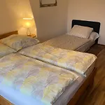 Unter Dem Dach Mit Parkplatz Апартаменты Бремен