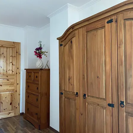 Unter Dem Dach Mit Parkplatz Appartamento