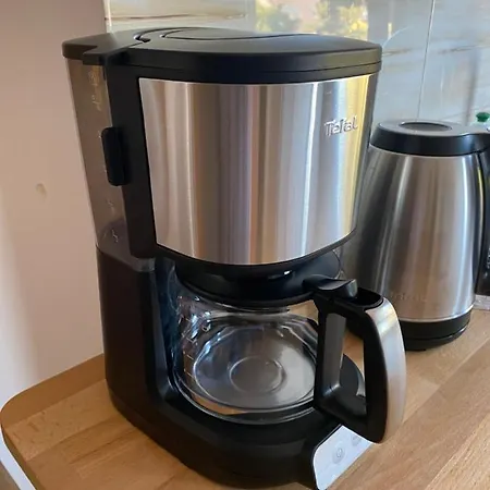 Unter Dem Dach Mit Parkplatz *