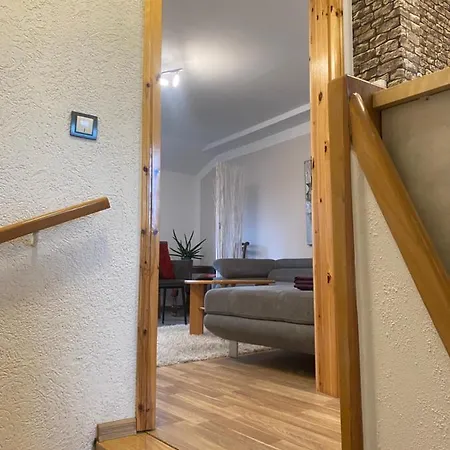Apartamento Unter Dem Dach Mit Parkplatz *