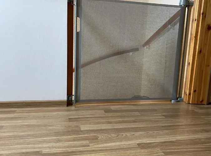 Unter Dem Dach Mit Parkplatz Apartment