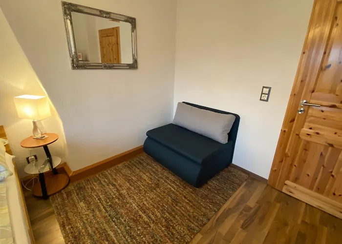 Apartment Unter Dem Dach Mit Parkplatz