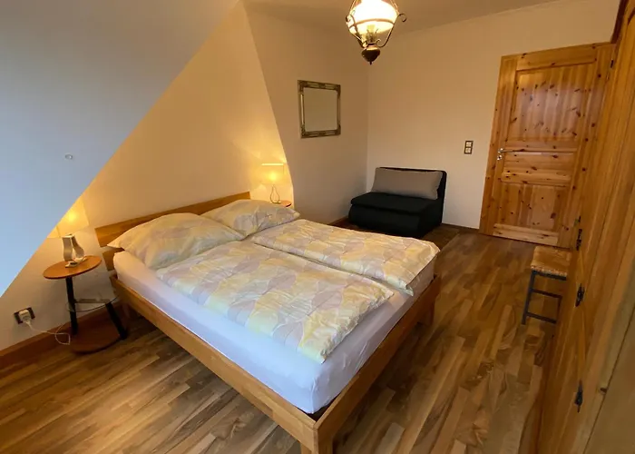 Unter Dem Dach Mit Parkplatz